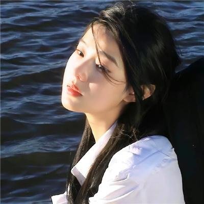 比基尼怪女 海报